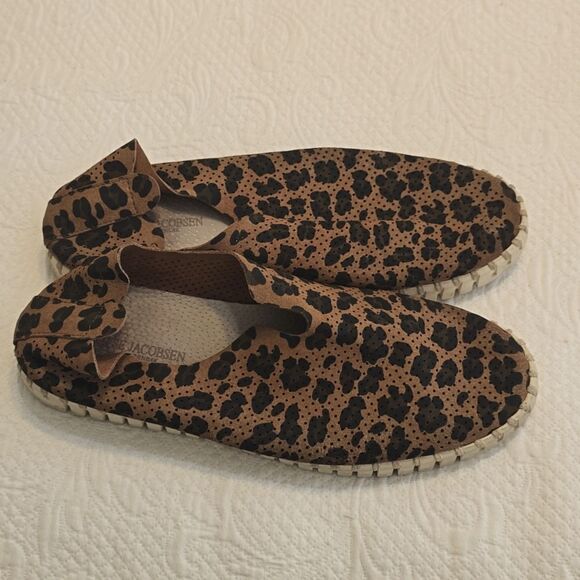 Ilse Jacobsen Cheetah Print Perforated Slip On Shoes 11 - Picture 1 of 6